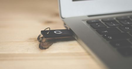 UODO nałożyło na firmę karę za zgubiony Pendrive. Zobacz, ile będzie musiała zapłacić