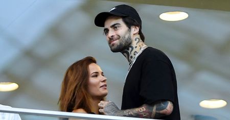 Rozgrzani Quebonafide i Natalia Szroeder całują się namiętnie na scenie podczas koncertu na Openerze (FOTO)