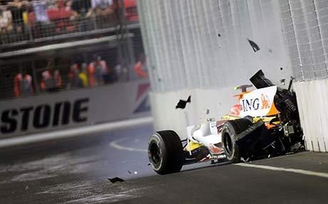 Renault ustawiło wynik wyścigu? Briatore pod ścianą!