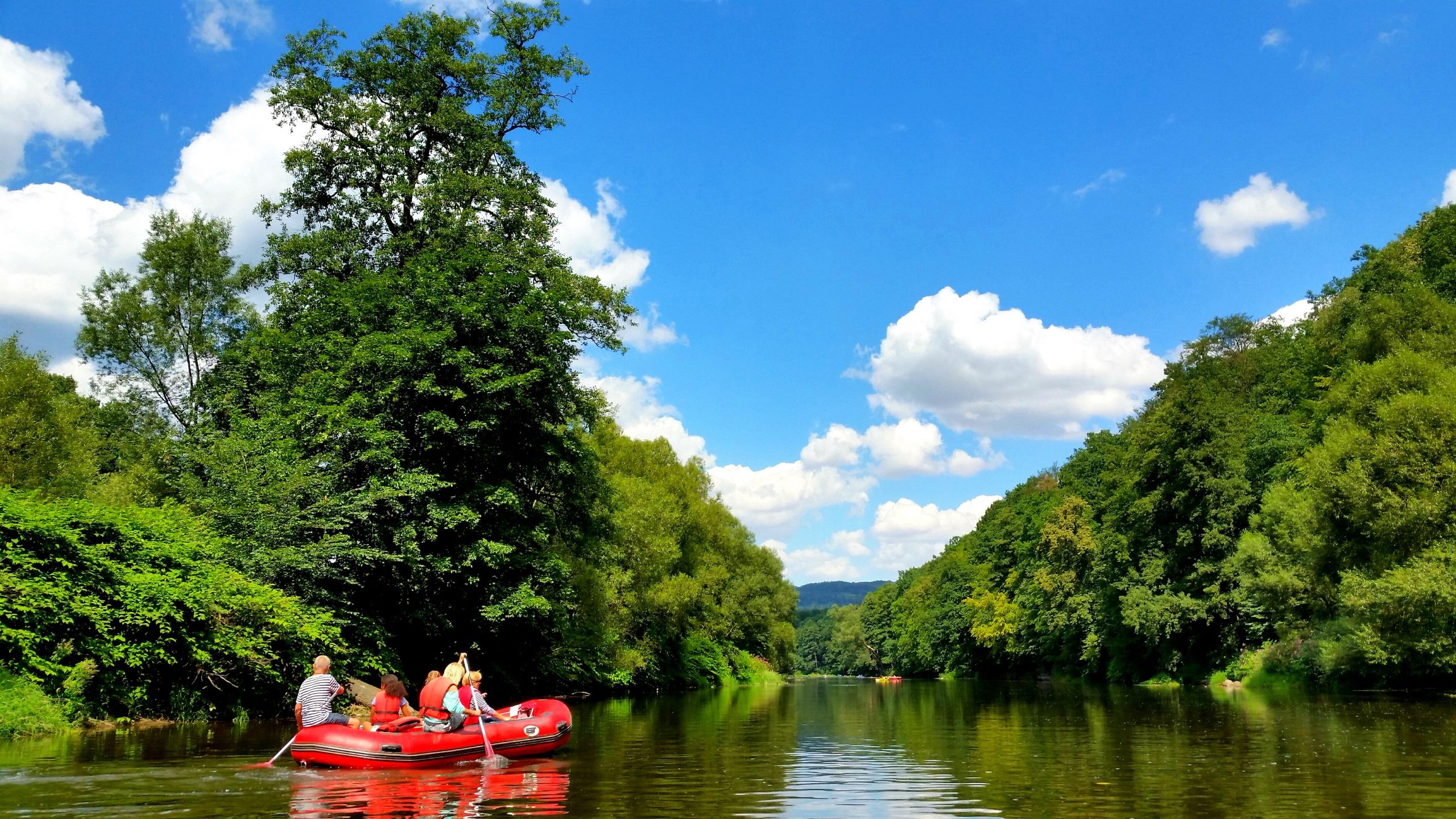 Rafting to ciekawa opcja na spędzenie aktywnego weekendu w górach
