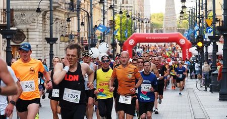 5000 biegaczy na starcie 1. Wieczornego PKO Półmaratonu w Łodzi. Zapisy jeszcze otwarte