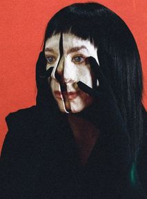 "To dziwna praca". Allie X o szukaniu siebie i kulisach kariery [WYWIAD]