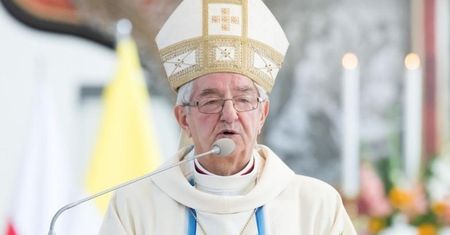 Arcybiskup Sławoj Leszek Głódź przechodzi na emeryturę. Może dostać nawet 22 TYSIĄCE ZŁOTYCH
