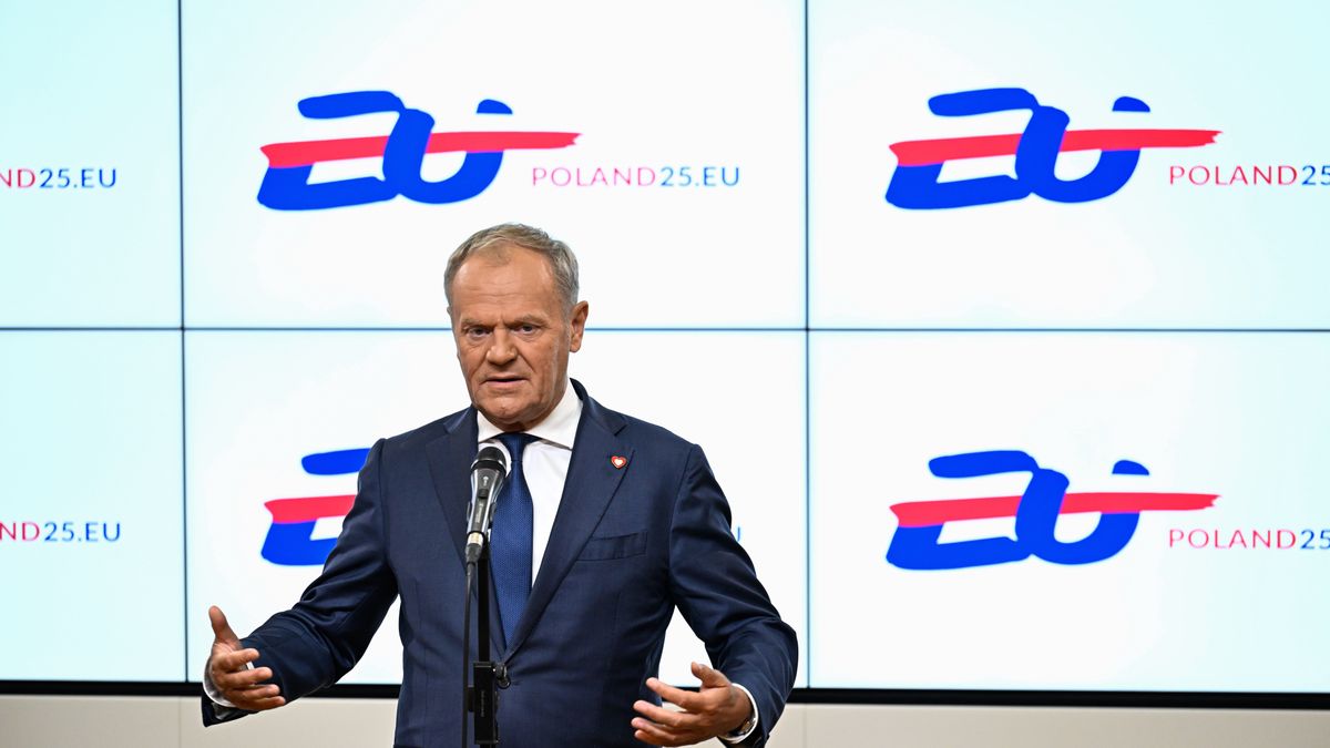 Donald Tusk
Bruksela, Belgia, 27.06.2025. Przewodnictwo Polski w Radzie UE. Premier RP Donald Tusk podczas konferencji prasowej po ostatnim szczycie unijnym za polskiej prezydencji, 27 bm. w Brukseli. (mr) PAP/Wiktor D�bkowski
Wiktor D�bkowski
eu, polityka, polityka europejska, premier, prezydencja, rada, rada europejska, rady europejskiej, radzie, specjalne, ue, unii europejskiej