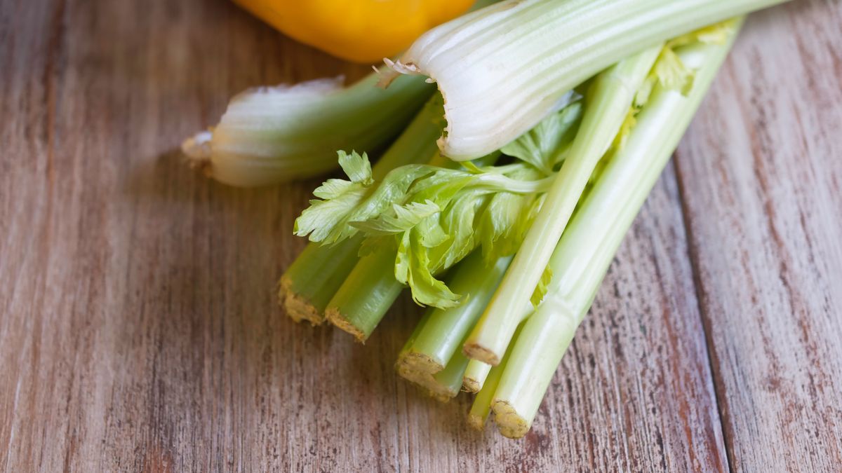 Kupiła seler z "niespodzianką"