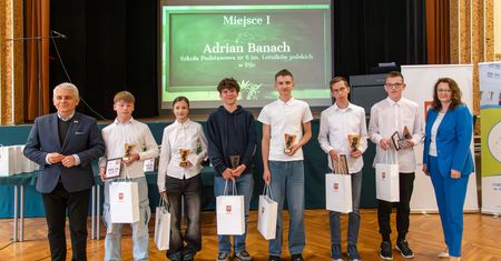 Najlepsi młodzi matematycy z powiatu pilskiego nagrodzeni. Znamy laureatów