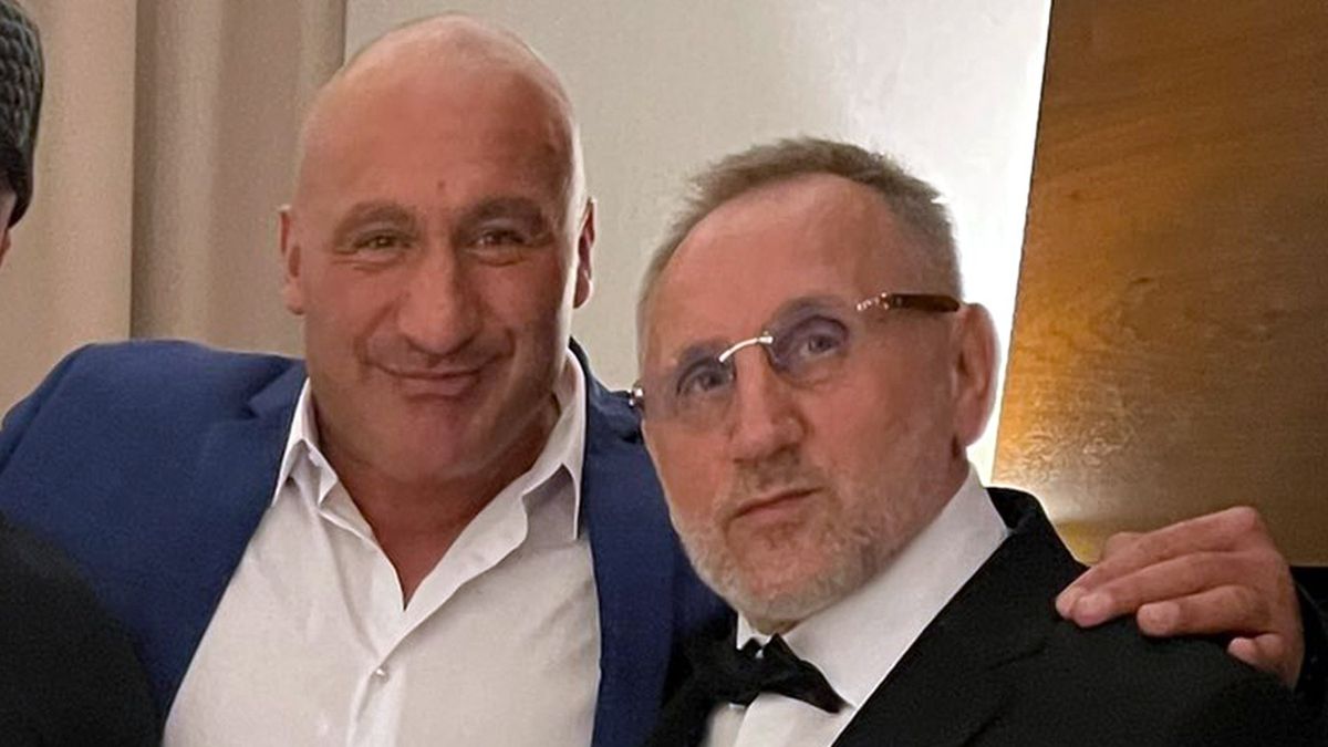 Marcin Najman (z lewej) przedstawił nowego szefa swojej organizacji Andrzeja "Słowika" Zielińskiego