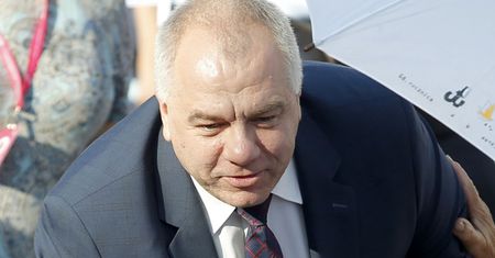 Zagraniczne wakacje Jacka Sasina. Polacy donoszą, co działo się na rynku