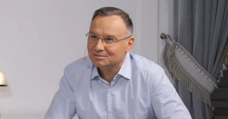 Prezydent na Kanale Zero. Giertych dosadnie o pragnieniach Dudy