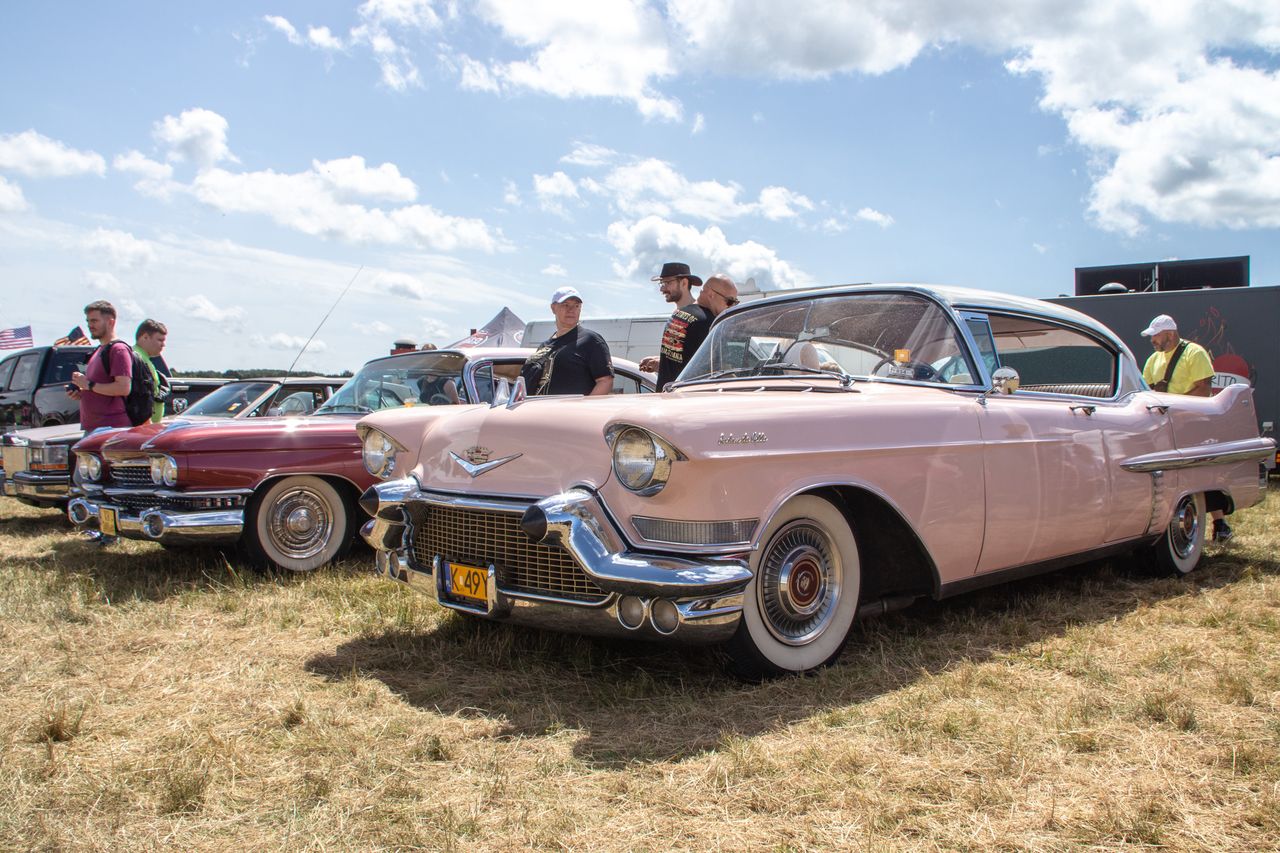 American Cars Mania 2025 w Katowicach! Wyścigi klasycznych ciężarówek i Cadillac do wygrania