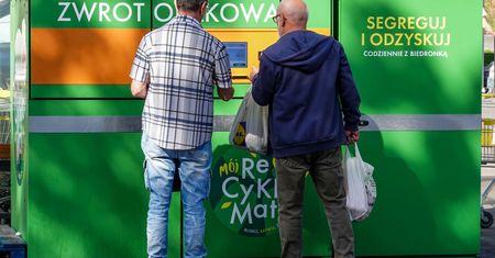 Szykują sporą podwyżkę za śmieci. Powód? System kaucyjny działa za dobrze