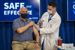 Koronawirus. Mike Pence zaszczepiony wśród blasków fleszy