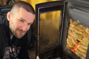 Pączki zamiast pelletu? Youtuber sprawdził, czy to się opłaca