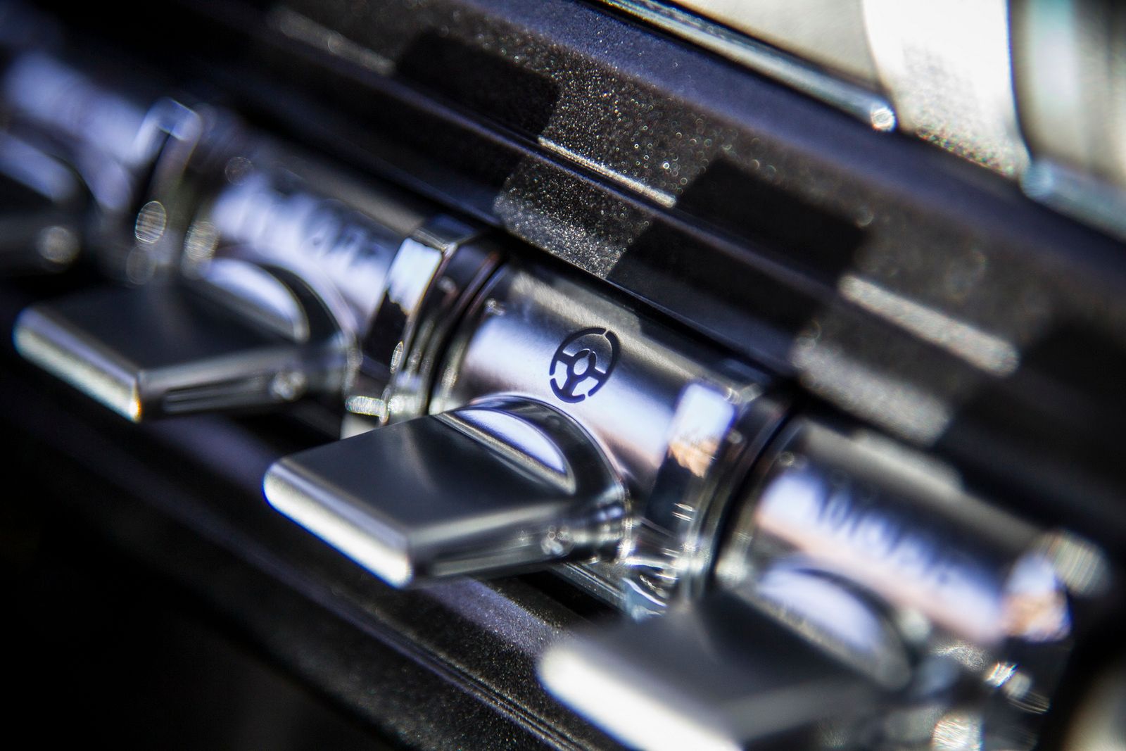 Zobacz Forda Mustanga 2015 na 100 nowych zdjęciach! 32