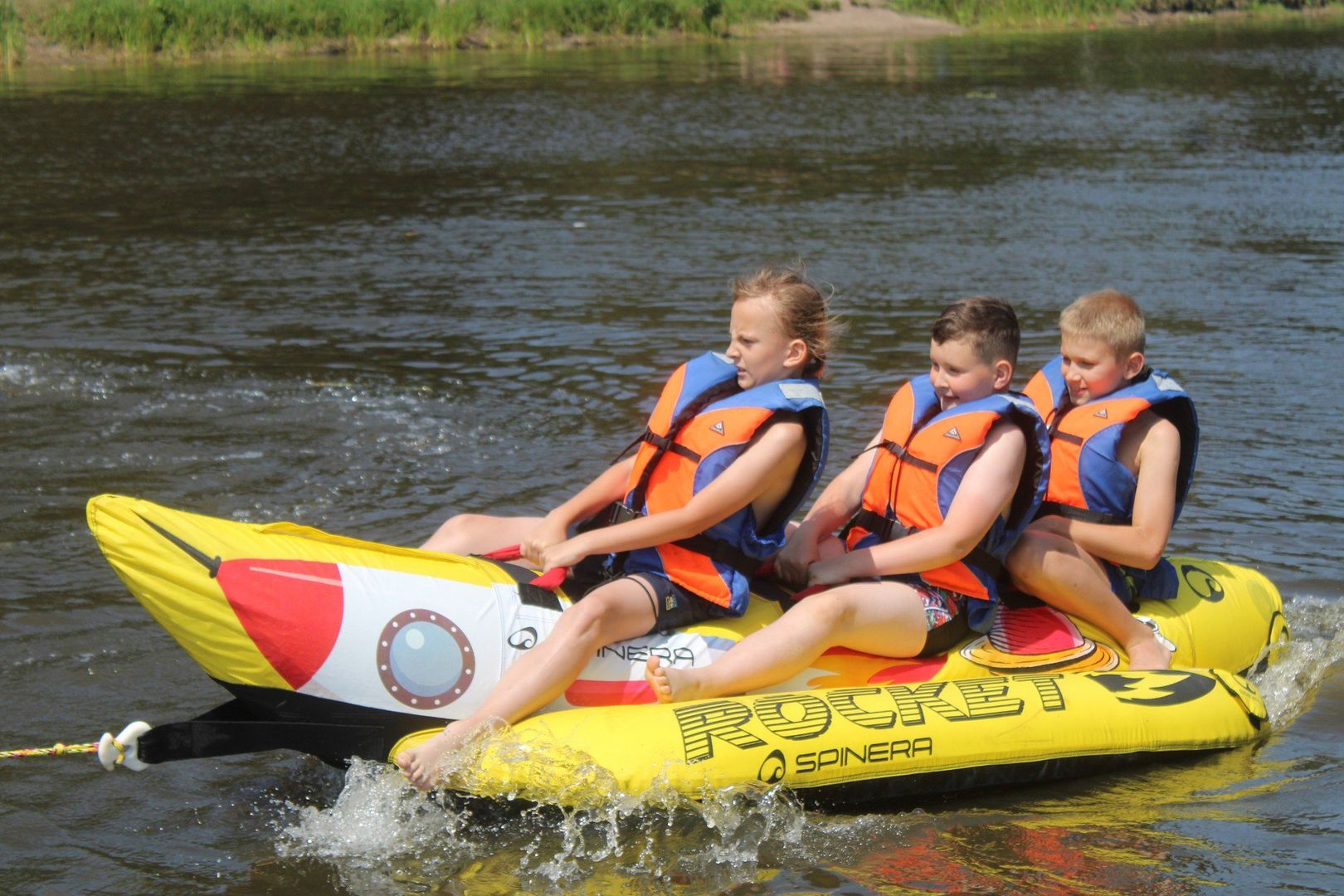 Gmina Zelów w powiecie bełchatowskim. Otwarcie sezonu plażowego 2025 na Patykach. Rejsy - niespodzianki!