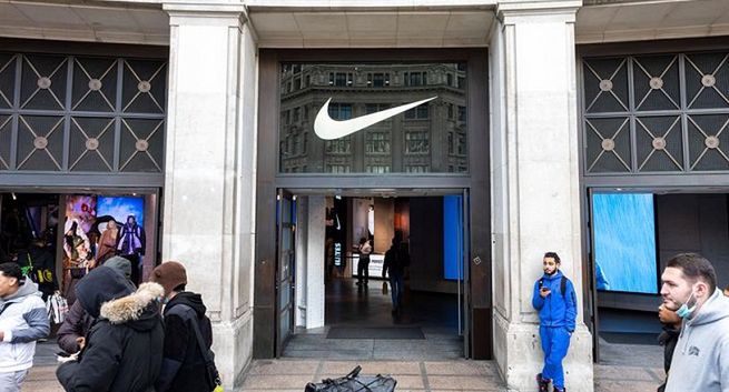 Nike całkowicie opuszcza Rosję