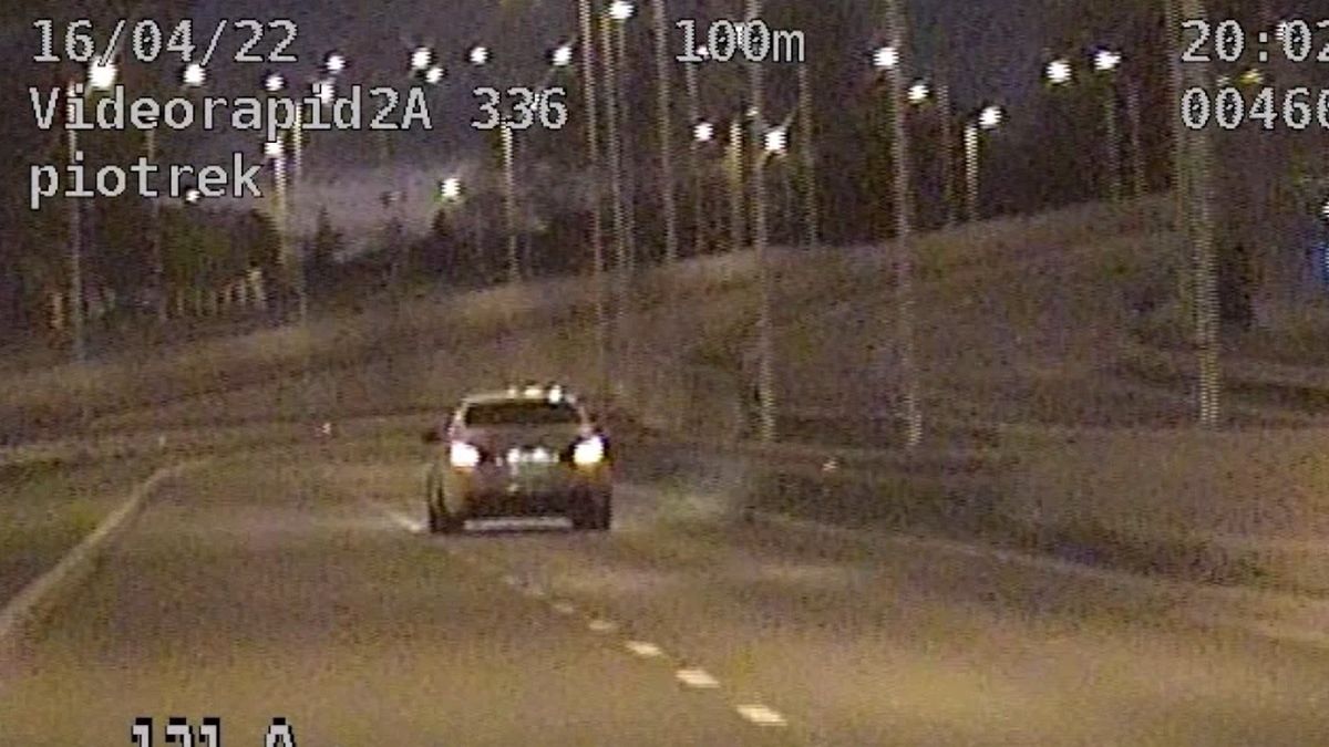 Kierowca BMW poruszał się z prędkością 131 km/h po al. Solidarności