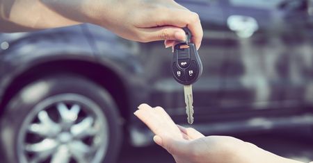 Kupno samochodu używanego. Jak uniknąć pułapek i wybrać dobre auto?