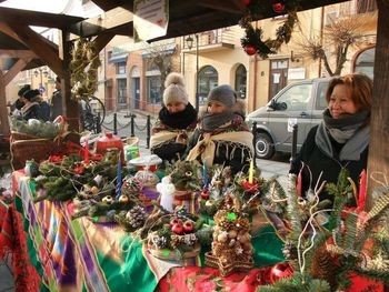 Iłża: Jarmark Bożonarodzeniowy. Kiermasz i odwiedziny św. Mikołaja