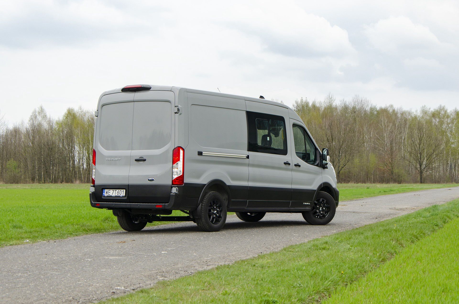 Ford Transit Trail (2023)