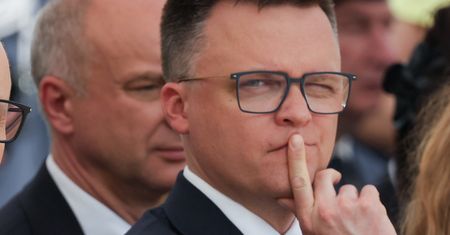Wystarczyło kilka słów Hołowni. Notowania banków ostro w dół