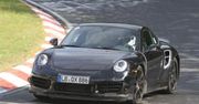 2014 Porsche Turbo z systemem czterech kół skrętnych
