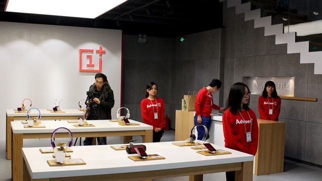 W skrócie: OnePlus Store, darmowy internet w Heyah i gigantyczna reklama Androida 1