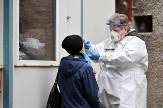 Zmiany w testowaniu. "Liczba wykrytych zakażeń poszybuje"