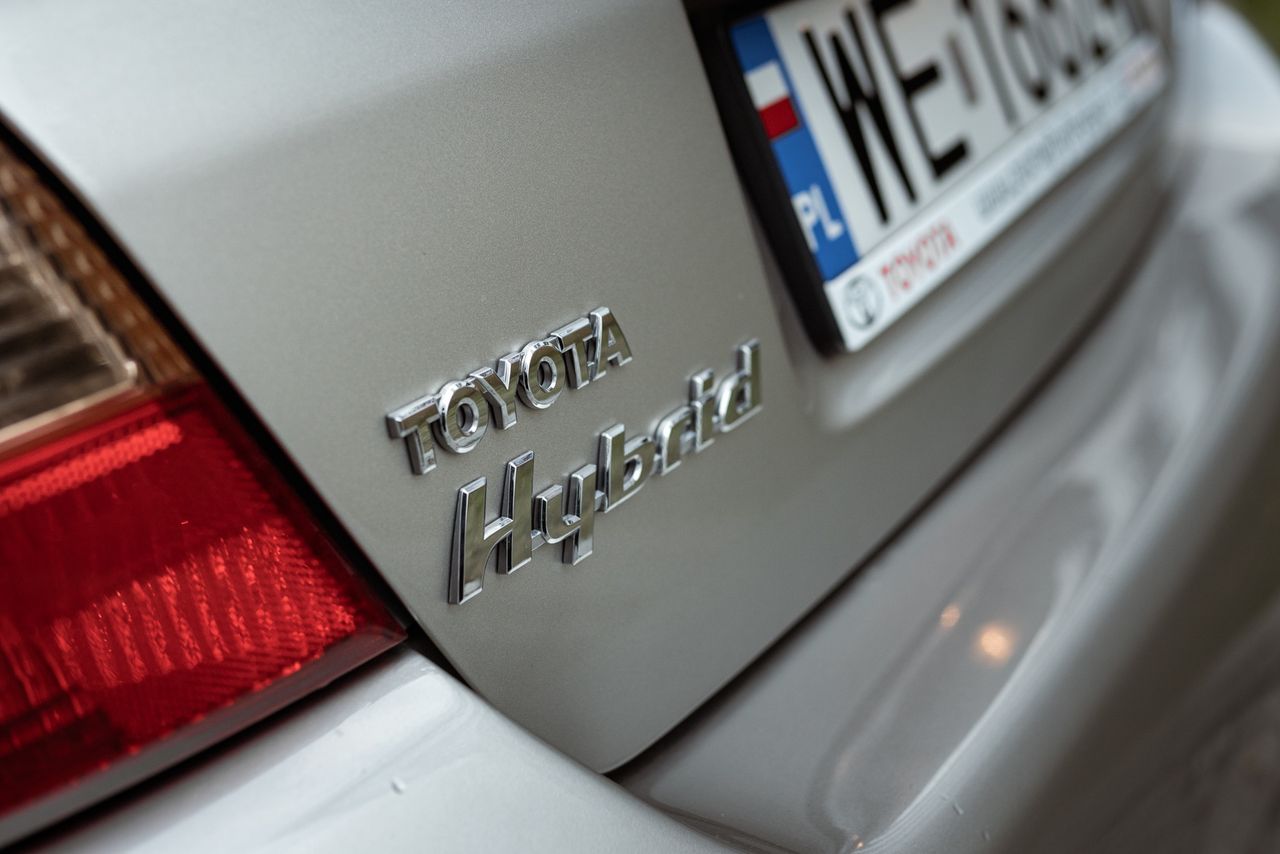 Jedni naklejali na samochody napis "turbo". Toyota szczyciła się czymś innym...