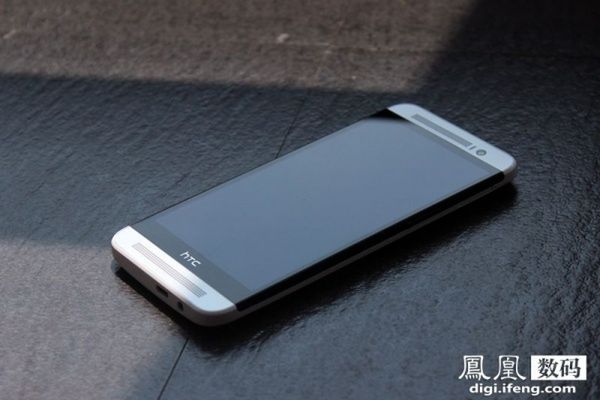 W skrócie: LG G Watch z czterema rdzeniami, HTC One (E8) na zdjęciach i 100 zł zwrotu po zakupie Nokii X 20