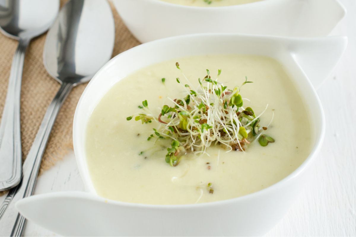 Zupa chrzanowa to ciekawa alternatywa dla żurku