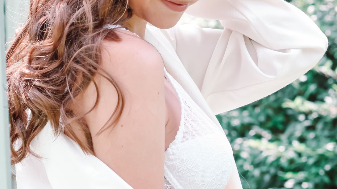 Jak wybielić poszarzały stanik?