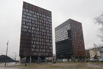 Był interwencyjny skup żywca, jest interwencyjny najem biurowców w Łodzi?