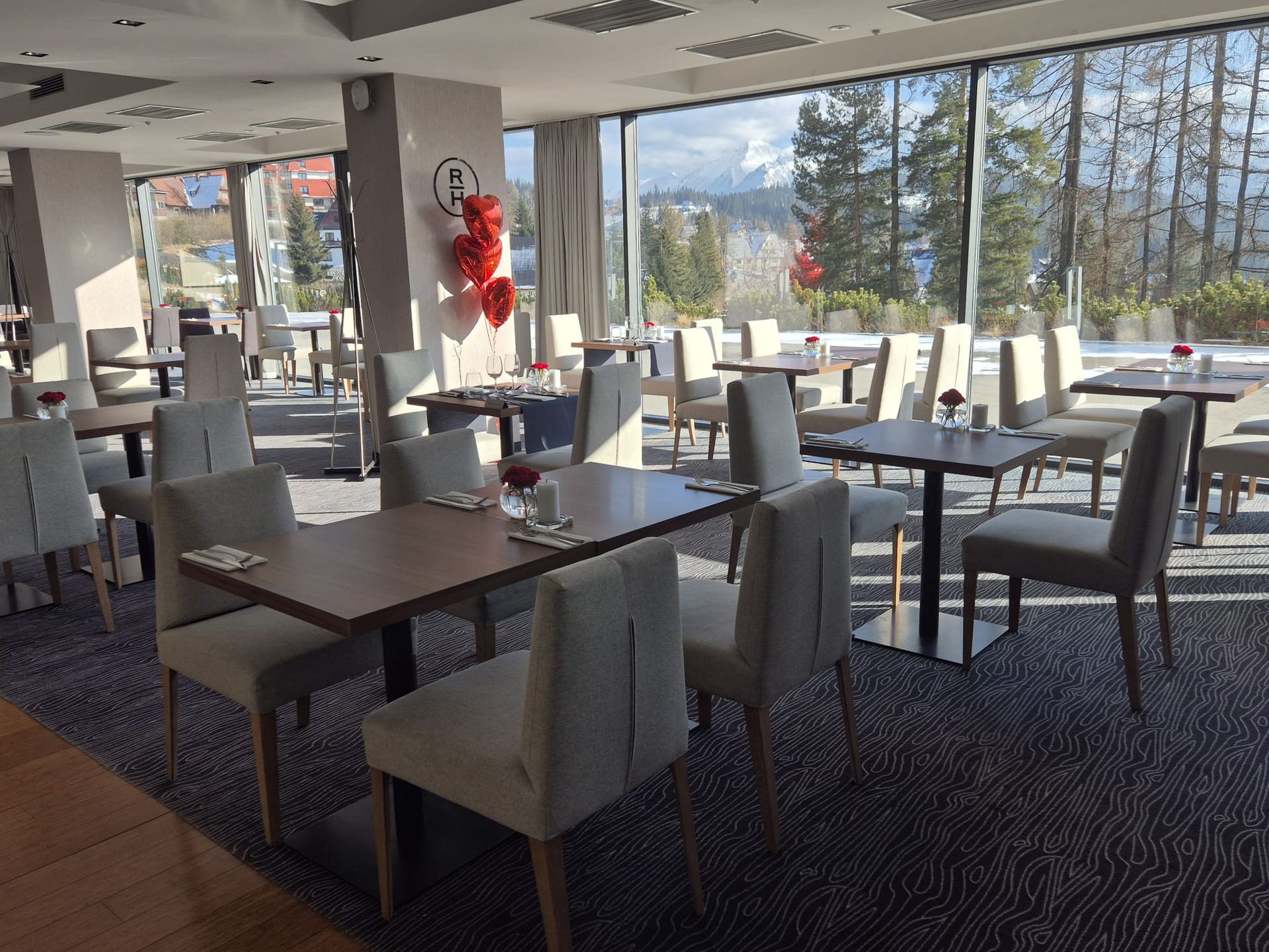 Hotelowa restauracja Widok