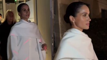 Internauci NABIJAJĄ SIĘ z debiutującej na Paris Fashion Week Meghan Markle: "Dlaczego ona chodzi w taki sposób?!" (WIDEO)