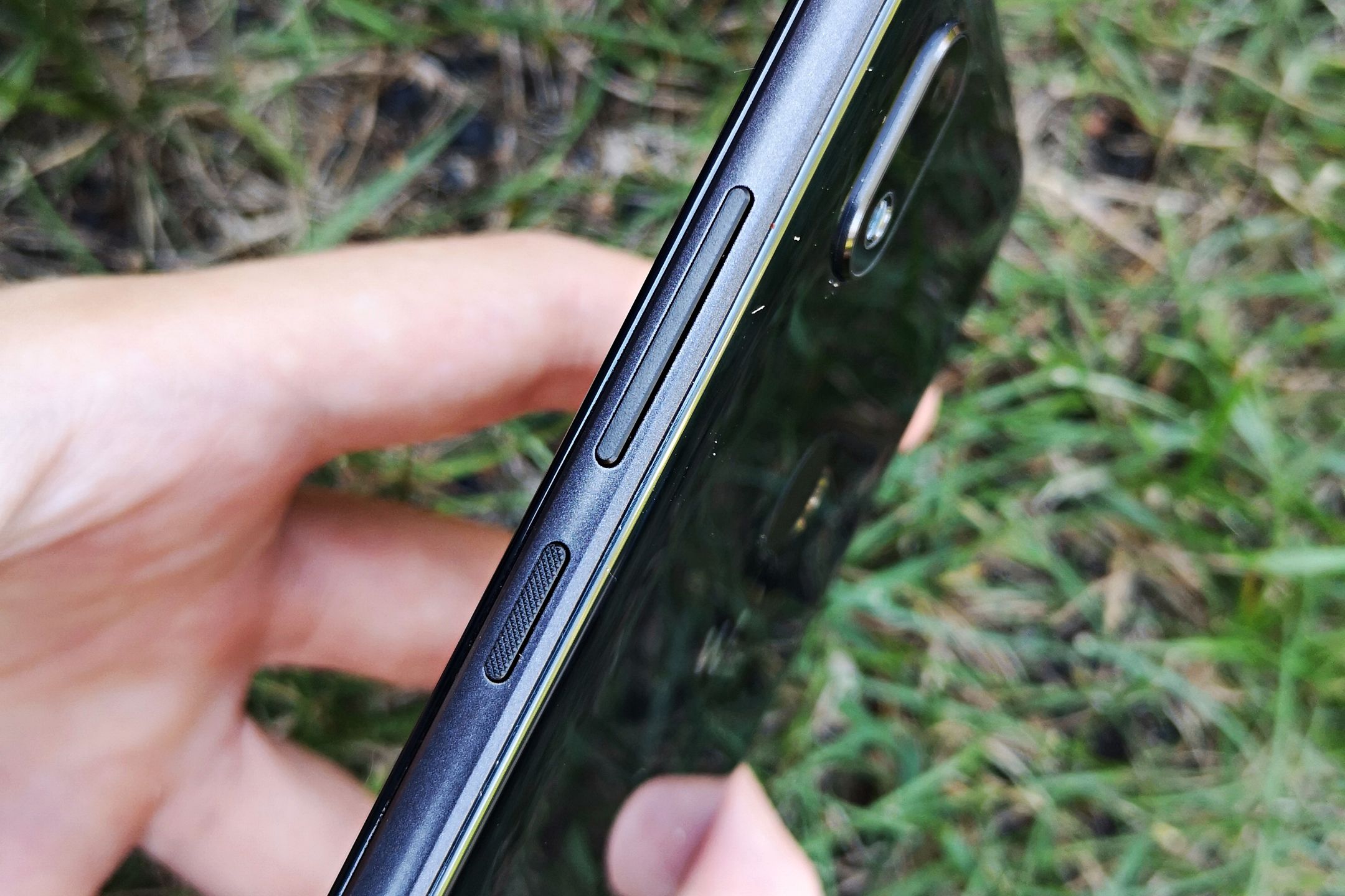 Test Wiko View 2 – smartfon z wyjątkowym wycięciem na ekranie 4
