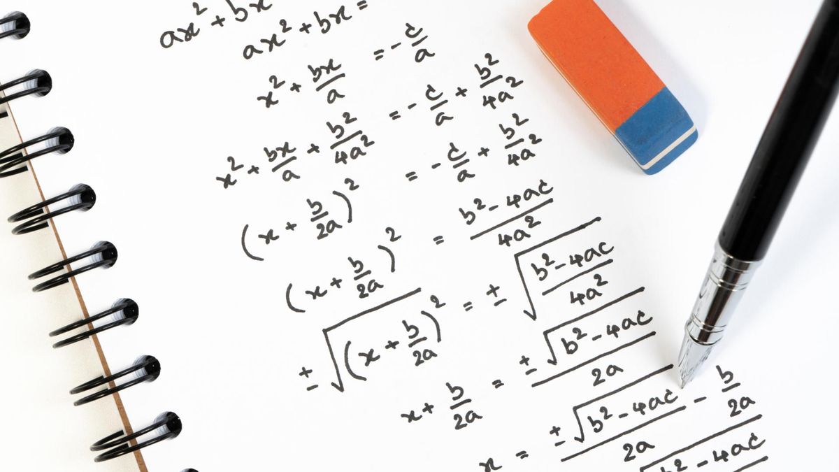 Funkcja kwadratowa. Definicja i zastosowanie