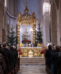Pasterka 2022. O której godzinie rozpoczyna się wieczorna msza święta? To symboliczne nabożeństwo
