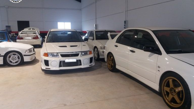 Garaż marzeń wielu fanów motoryzacji, a w tym przypadku stodoła hiszpańskiego złodzieja.