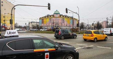 Uber by Women dojechał do Krakowa. Sprawdź, czy skorzystasz