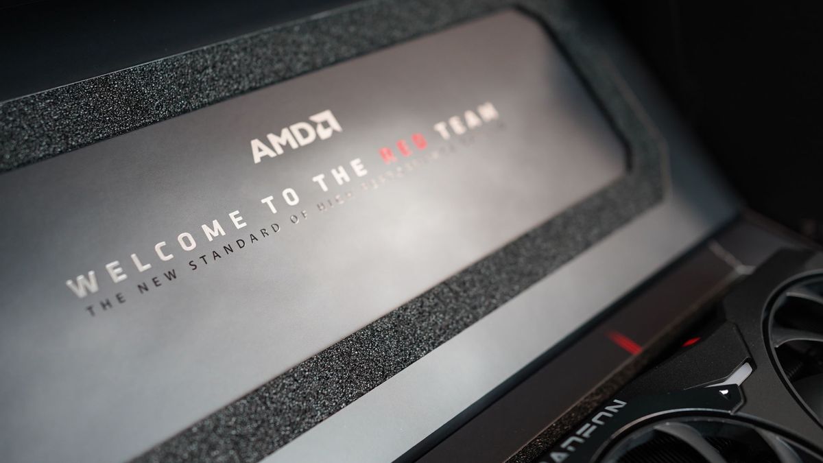 AMD Radeon RX 7900 XTX.