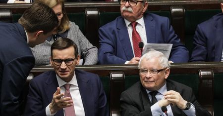 Prof. Orłowski o wyzwaniach nowego rządu. "Odbudowa wymaga kilku lat"