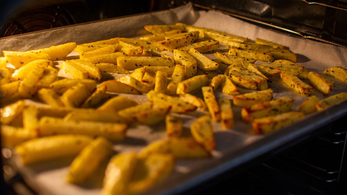 Gdzie wyrzucić zużyty papier do pieczenia? Podpowiadamy