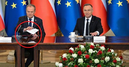 "Szachy Dudy". W sieci poruszenie, ale na zdjęciach widać wyraźnie
