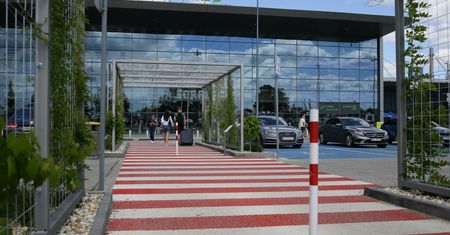 Pilot Ryanaira nie poczekał. Ponad 40 osób zostało na lotnisku