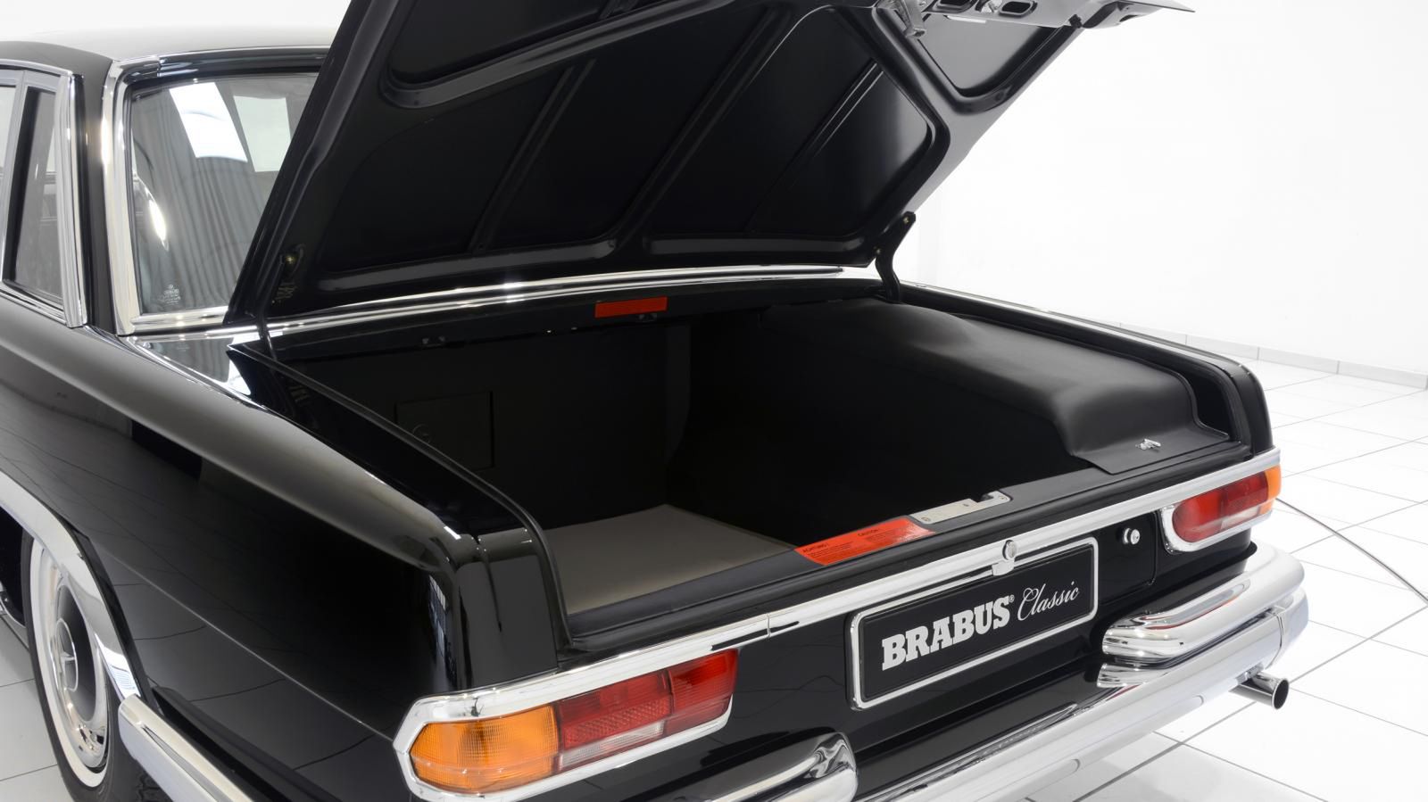 Mercedes-Benz S600 Pullman