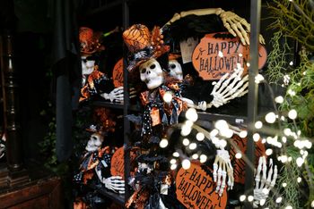 Halloween w Polsce. Najciekawsze miejsca i wydarzenia pełne grozy