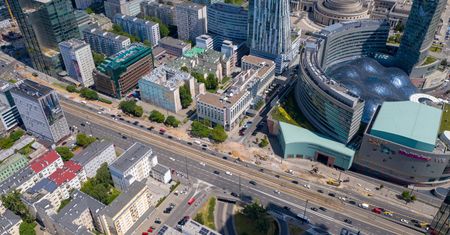 Warszawa. Trwa remont wschodniej jezdni Al. Jana Pawła II