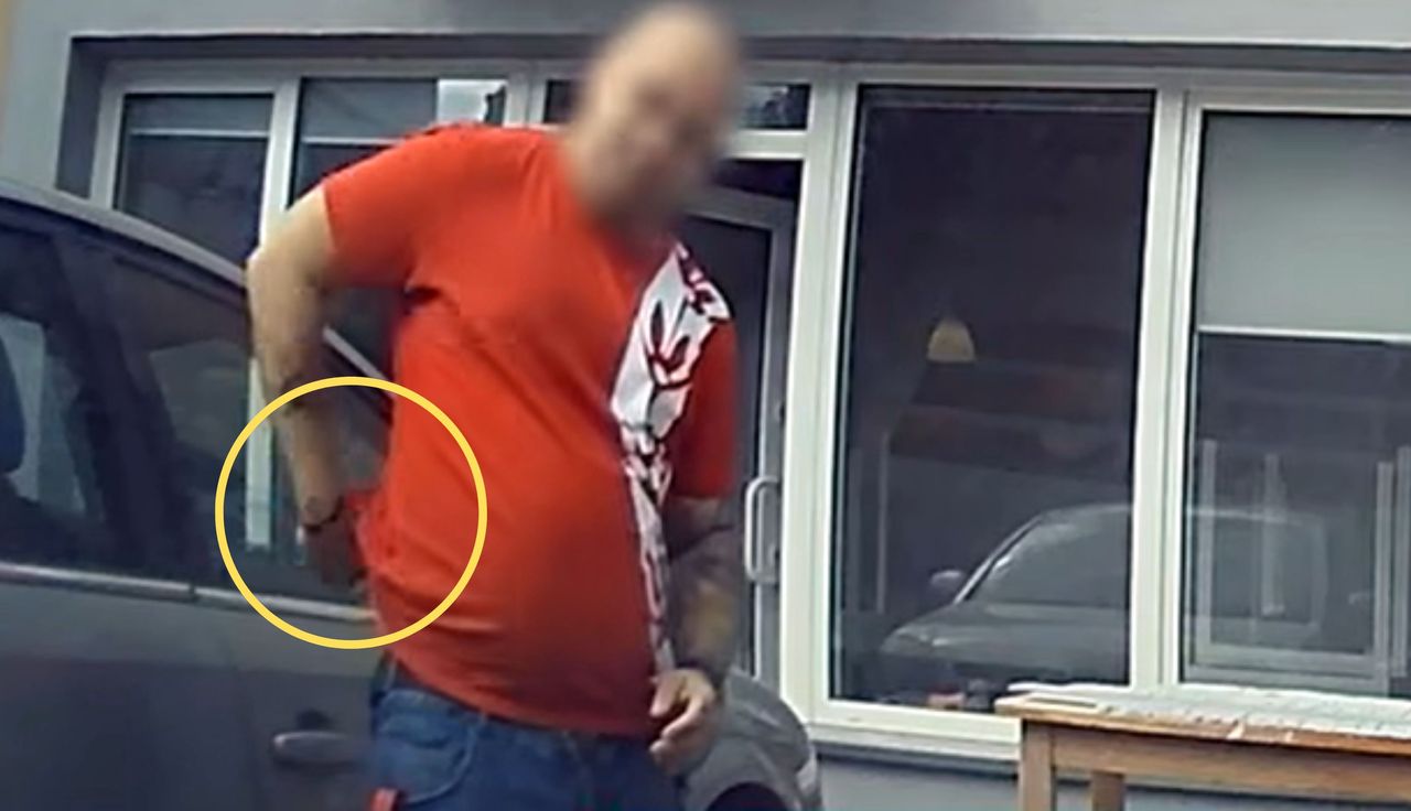 Wstrząsające sceny. Nagle wyciągnął broń. Wszystko się nagrało