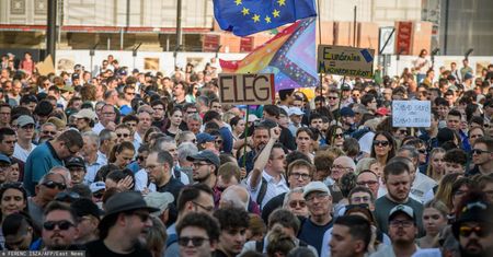 Węgrzy się buntują. "Większość ludzi ma dość tego reżimu"